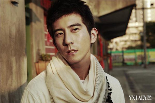 【图】 修杰楷个人资料  贾静雯被被曝姐弟恋 修