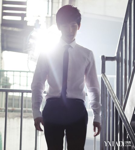 【图】李沁<em>杨洋</em>弹琴说爱 宝哥哥林妹妹再聚首