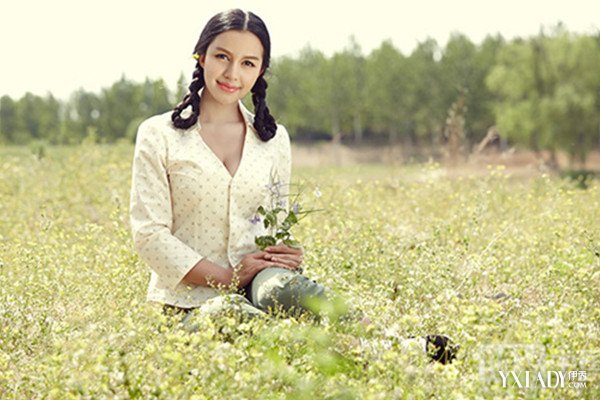 【图】苏梓玲图片资料 西域小歌后串红原因大