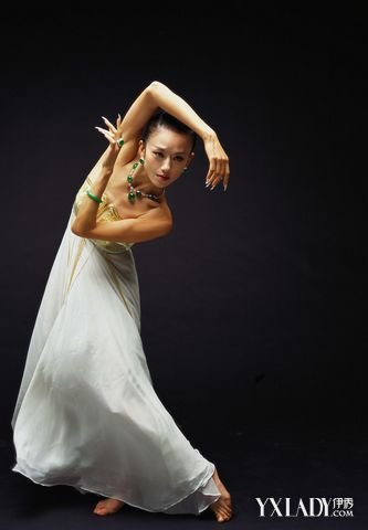 【图】杨丽萍个人资料介绍 以“孔雀舞”闻名(2)_杨丽萍个人资料_伊秀娱乐网|yxlady.com