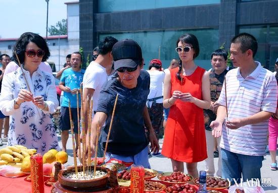 萌夫木子李<em>开机</em> 林永健韩雪演绎另类婚姻_林永