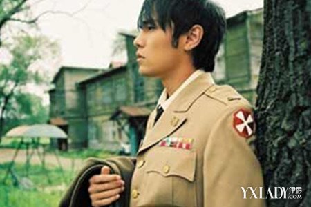 【图】周杰伦七里香专辑 独树一帜领风尚(3)_周杰伦七里香_伊秀娱乐网|yxlady.com