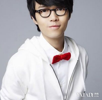 【图】红豆歌词 方大同激情演唱粉丝尖叫不断