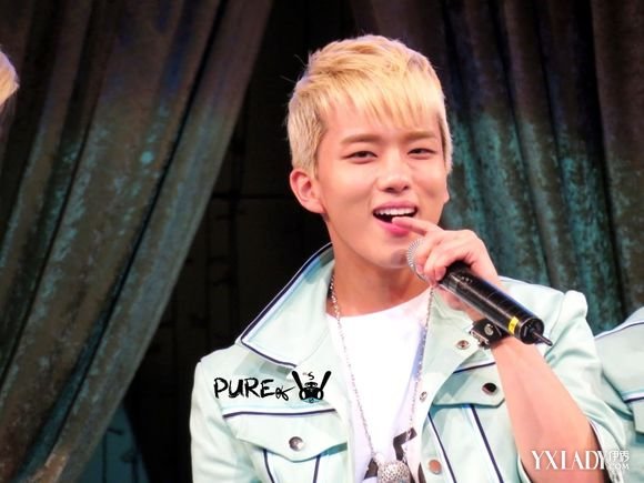 【图】郑大贤素颜依旧帅气 郑大贤前发音老师