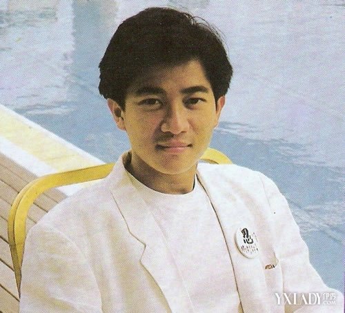 【图】再次重温偏偏喜欢你歌词 揭秘陈百强的