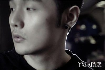 【图】情歌歌手李荣浩 笑忘书翻唱丝毫不输王