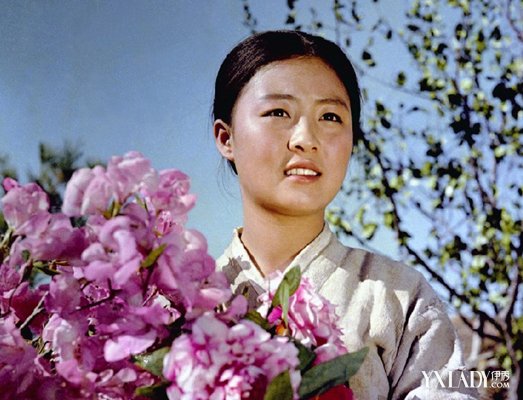【图】卖花姑娘电影截图欣赏 重温朝鲜史上最