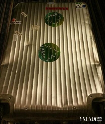 北京台主持人春妮暴怒 斥旅行箱遭野蛮托运(