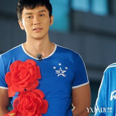 【图】李晨跑男青涩登场 炫酷上演工厂时装秀