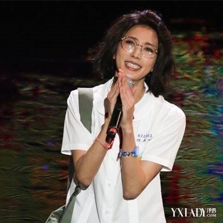 【图】林志玲金马奖言承旭现场 林志玲满脸还