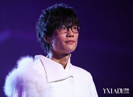 【图】许嵩现在做什么 携《书香年华》登央视