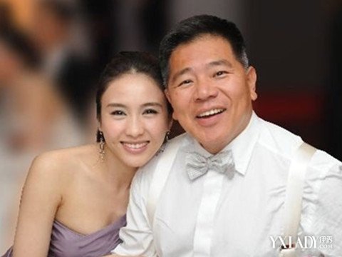 【图】贾晓晨像黎姿吗? 相似的样貌相同的幸福