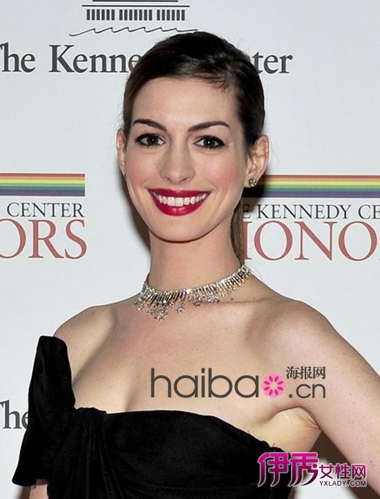 ݡɪޱ (Anne Hathaway)