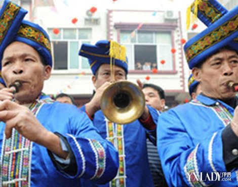 【图】有关男壮族服饰图片 为你分析壮族服饰