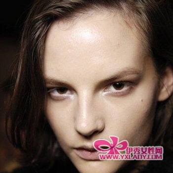 ��������ɫϵ��ױ