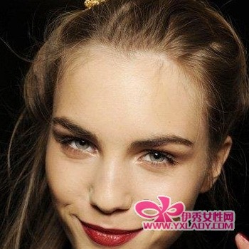 ���κ�ױ�ݽ��