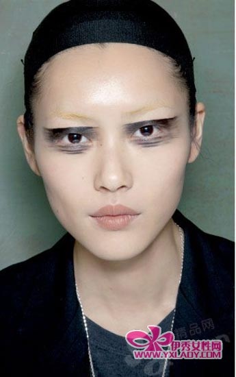 �й�ģ�ص�����̫�ʺ�������ɫ����Ⱦ