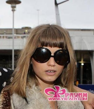 ������ (Abbey Lee Kershaw)