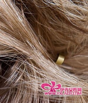 ��ͷ���ײ��÷������ι̶�