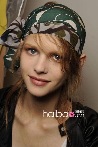 ��������