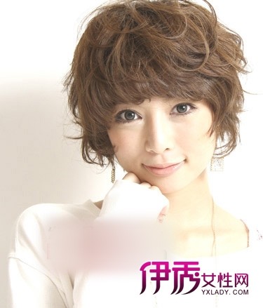 脸型|女生|宽脸适合的发型|发丝