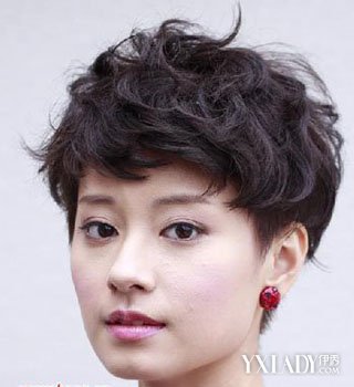 ͷ���ٵ�Ů���ʺ�ʲô����