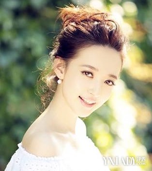 ���������е�Ů����