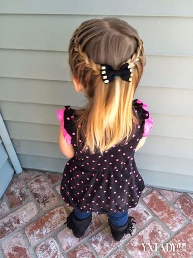 【图】怎样给女孩扎头发漂亮 五种扎法让你的孩子转眼成小公举