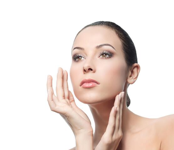 指甲划伤脸多长时间消除呢告诉你去除脸上疤痕