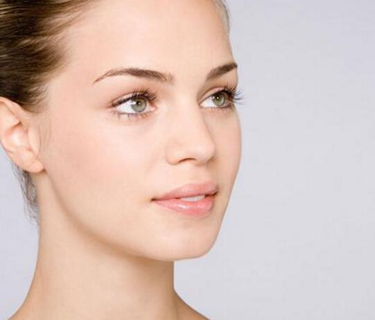 指甲划伤脸多长时间消除呢 告诉你去除脸上疤