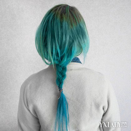 【图】闷青色头发怎么染 两个方法让你轻松染出闷青色头发
