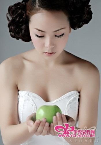 8���������