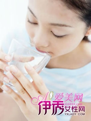 �����ϰ�����Ļ�С�˶�