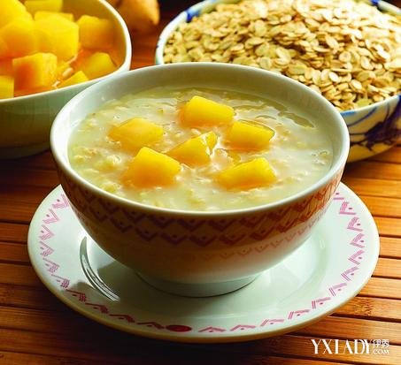 �廪��ѧŮ���ڷ�� Ů����Ŵ��1�ں��