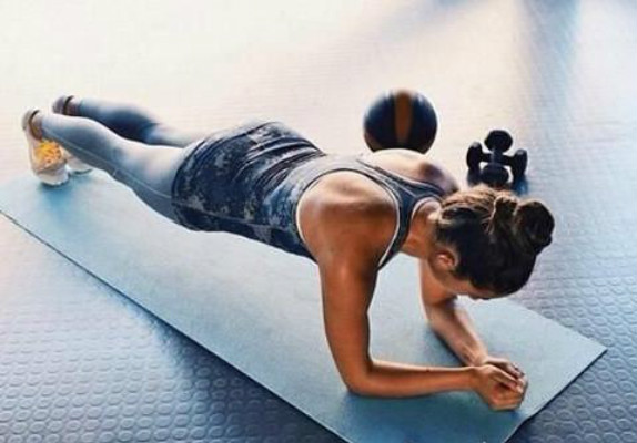 【图】女生做平板支撑可以瘦腿吗 4种动作还你