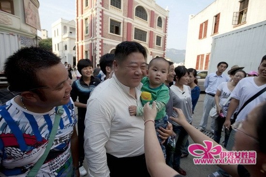 ����ɽ��Χ���οͽ���