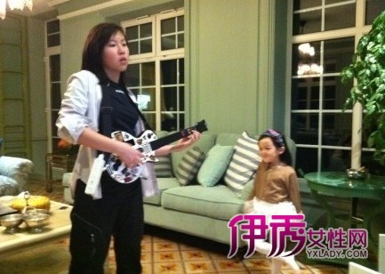 񼾸ͯ����Ů���ɼ� �µ����б�����������(��ͼ)