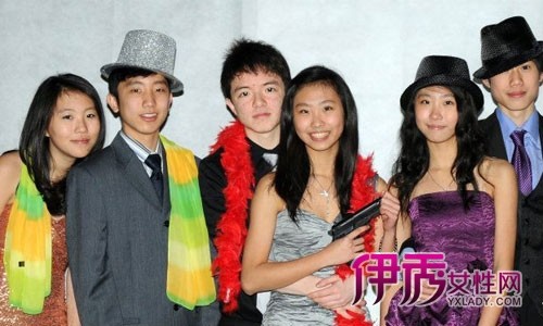 񼾸ͯ����Ů���ɼ� �µ����б�����������(��ͼ)