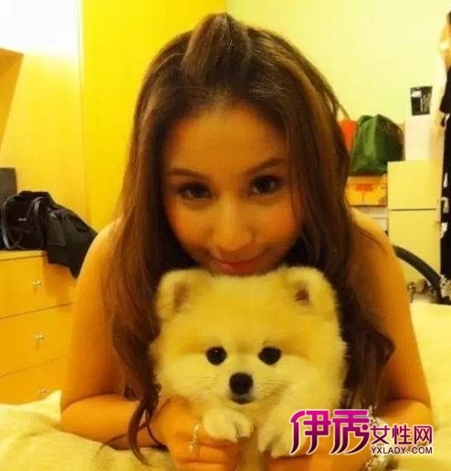 ��������Ů���γ������˾��� 