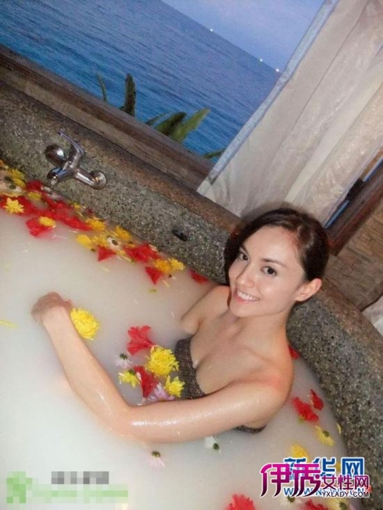 ������������Ѹ¶��� Ů��ˮ�а��������޳���