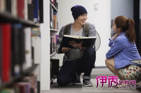 ���غ�����������µ� ������һ��ϷһλŮ����