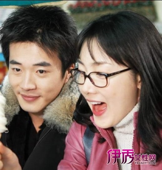 ���غ�����������µ� ������һ��ϷһλŮ����