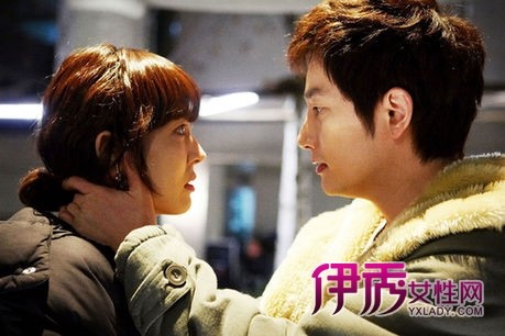 ���غ�����������µ� ������һ��ϷһλŮ����