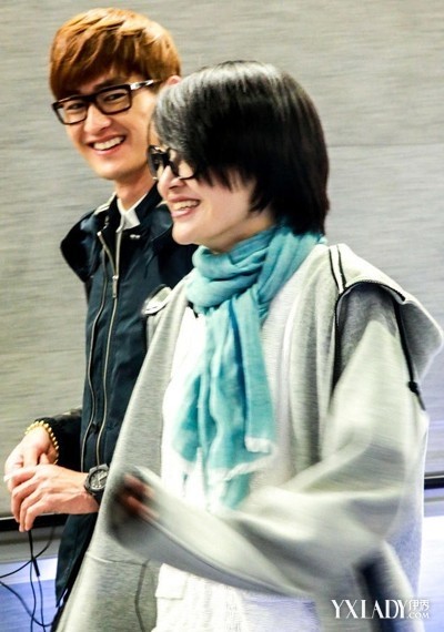 ����������