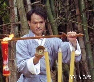 ����Ӣ��ʬ���Ӿ�