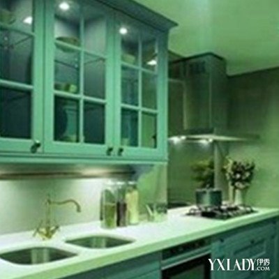 �Ա�ɽ��Ů����լͼ