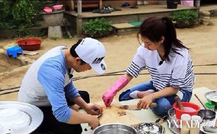 【图】朴信惠玉泽演甜蜜互动 罗英石不满引热